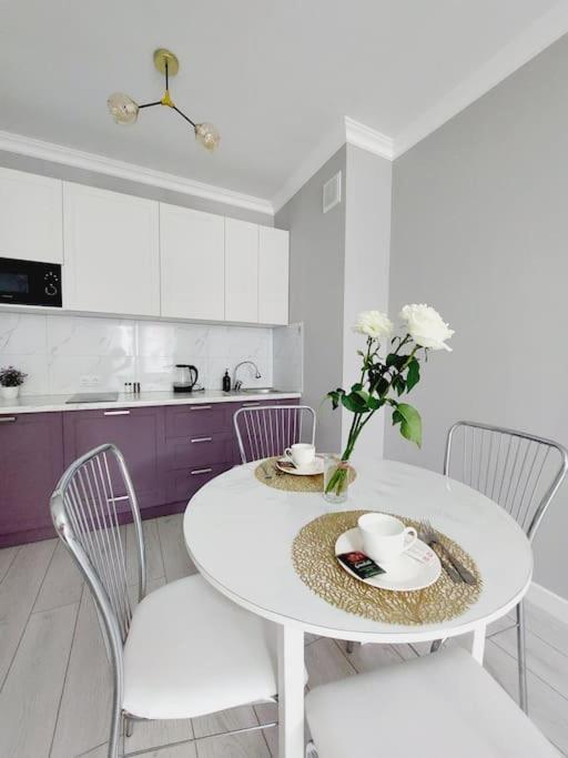 Жк Only Sun В 10 Минутах От Аэропорта Apartment Nur-Sultan  Exterior photo